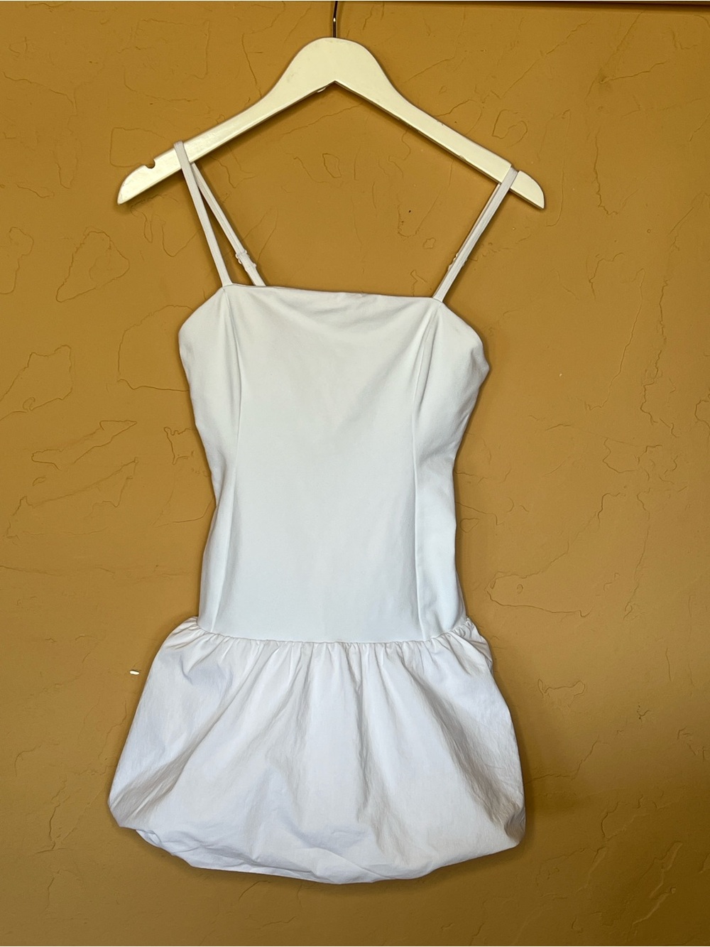 BNWOT ALO TENNIS BUBBLE DRESS - Picture 9 of 9